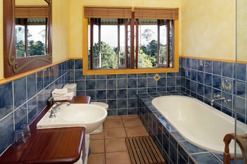 The Spotted Chook - Accommodation Mermaid Beach 12