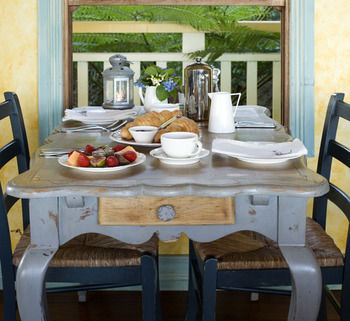 The Spotted Chook - Accommodation Mermaid Beach 14