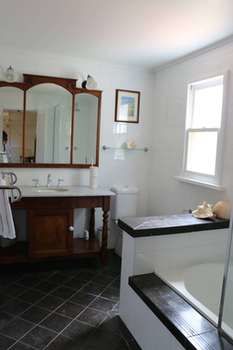 Maison De May Boutique Bed &breakfast - Accommodation Mermaid Beach 0