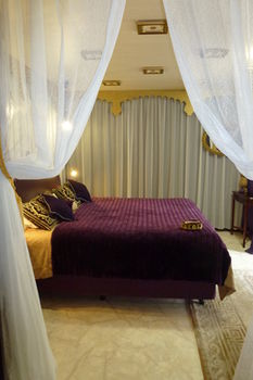 The Retreat At Froog-Moore Park - Accommodation Mermaid Beach 12