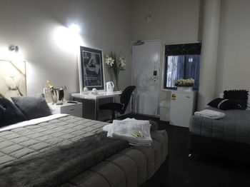 Airport Hotel Sydney - Accommodation Mermaid Beach 2
