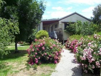 Yarraglen BnB - Accommodation Mermaid Beach 10