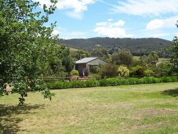 Yarraglen BnB - Accommodation Mermaid Beach 12