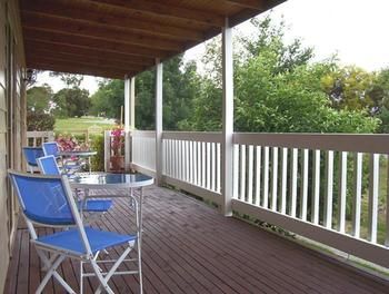 Yarraglen BnB - Accommodation Mermaid Beach 16
