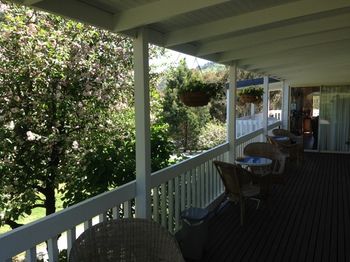 Yarraglen BnB - Accommodation Mermaid Beach 26