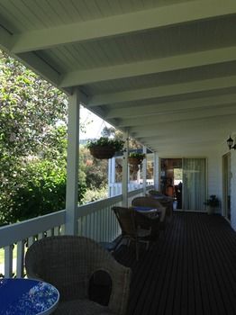 Yarraglen BnB - Accommodation Mermaid Beach 28