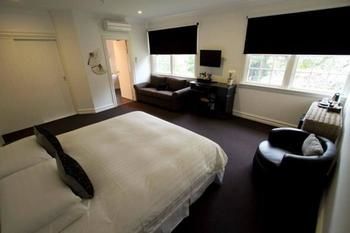 Marybrooke Manor - Accommodation Mermaid Beach 4