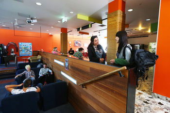 Melbourne Metro YHA - Hostel - Accommodation Mermaid Beach 3
