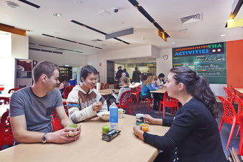 Melbourne Metro YHA - Hostel - Accommodation Mermaid Beach 10