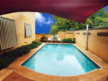 Civic Motel - Accommodation Mermaid Beach 7