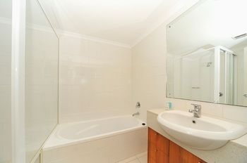 Waldorf Waitara Residential Apartments - Accommodation Mermaid Beach 8