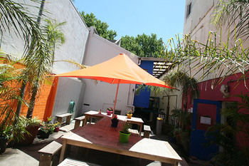 Zing Backpackers - Accommodation Mermaid Beach 1