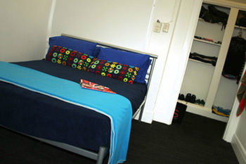 Zing Backpackers - Accommodation Mermaid Beach 7