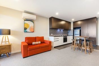Bayside Towers Serviced Apartments - Accommodation Mermaid Beach 15