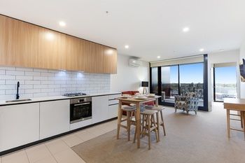 Bayside Towers Serviced Apartments - Accommodation Mermaid Beach 17