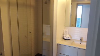 Apartment View Docklands Melbourne - Accommodation Mermaid Beach 3
