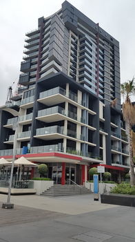 Apartment View Docklands Melbourne - Accommodation Mermaid Beach 5