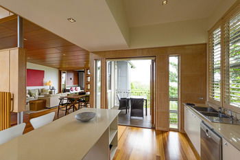 Noosa Residences - Accommodation Mermaid Beach 13