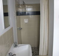 Hotel Beach House Nambour - Accommodation Mermaid Beach