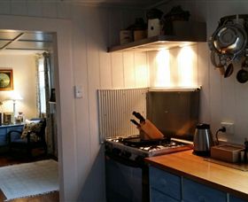 Cascade Cottage - Accommodation Mermaid Beach 1