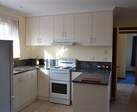 All Inn Strahan Holiday Units - Accommodation Mermaid Beach 3