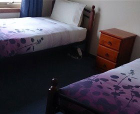 All Inn Strahan Holiday Units - Accommodation Mermaid Beach 5