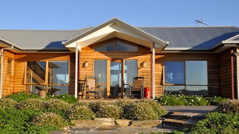 Riverview Lodge - Accommodation Mermaid Beach 1