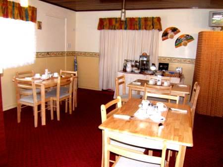 A Oscar Motel - Accommodation Mermaid Beach 4