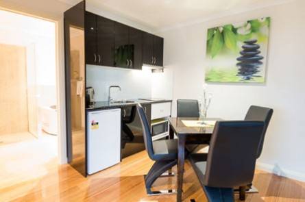 Avala Accommodation - Accommodation Mermaid Beach 2