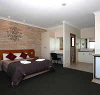 Clifford Gardens Motor Inn - Accommodation Mermaid Beach