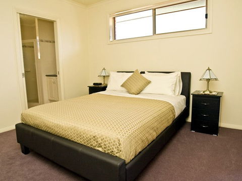 Haven On Haynes - Accommodation Mermaid Beach 2
