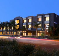 The Brighton Savoy Hotel - Accommodation Mermaid Beach