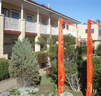 Baywatch Manor Augusta YHA - Accommodation Mermaid Beach
