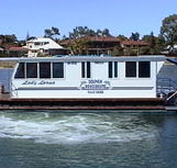 Dolphin Houseboat Holidays - Accommodation Mermaid Beach