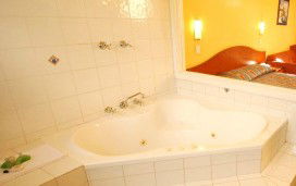Agnes Banks NSW Accommodation Mermaid Beach