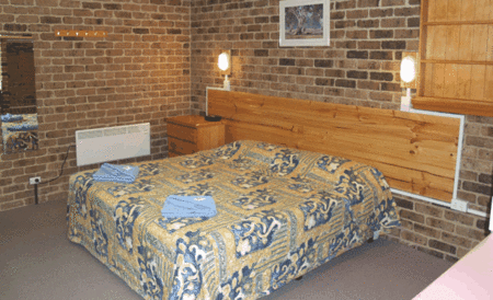 Acacia Snowy Motel - Accommodation Mermaid Beach