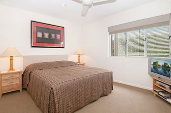 Aqua Promenade Beachfront Apartments - Accommodation Mermaid Beach 6
