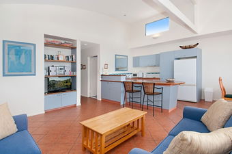 Aqua Promenade Beachfront Apartments - Accommodation Mermaid Beach 7