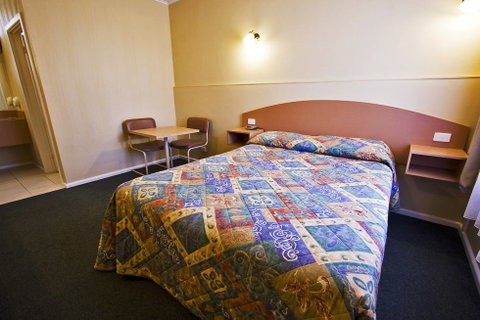 Parkville Motel - Accommodation Mermaid Beach 3