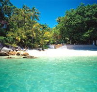 Bedarra - Accommodation Mermaid Beach