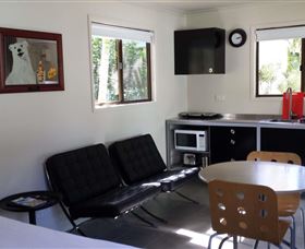 BIG 4 Cane Village - Accommodation Mermaid Beach 3