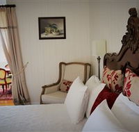 The Grove Cottage - Accommodation Mermaid Beach