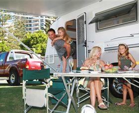 Main Beach Tourist Park - Accommodation Mermaid Beach 2