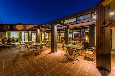 Alpha Canberra Hotel And Apartments - Accommodation Mermaid Beach 5