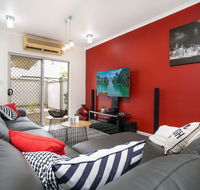 City Escape Serviced Townhouses - Accommodation Mermaid Beach