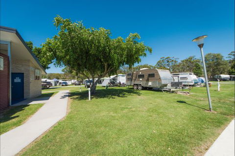 Colonial Holiday Park And Leisure Village - Accommodation Mermaid Beach 7