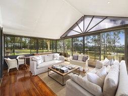 Book Elderslie Accommodation Vacations Accommodation Mermaid Beach Accommodation Mermaid Beach