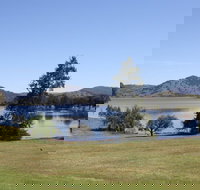 Inland Waters Holiday Parks Grabine Lakeside