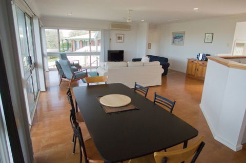 Spirit Of Place - Accommodation Mermaid Beach 2