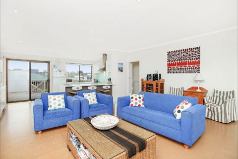 Willows - Accommodation Mermaid Beach 2